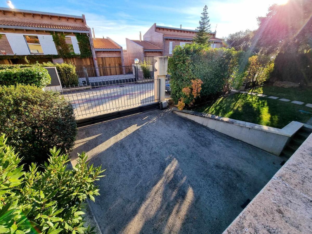 Villa Guara Golf Y Pool Comotucasa Нуэно Экстерьер фото